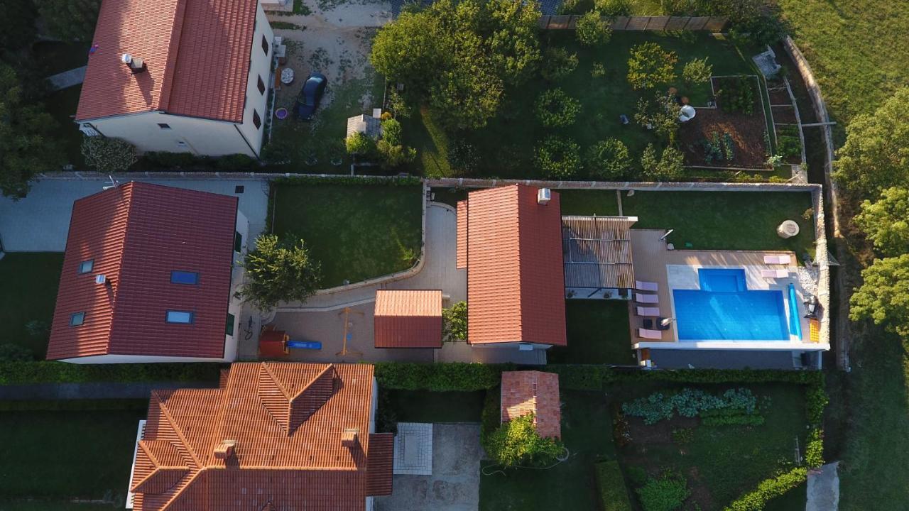 فيلا Kameni Dvori Donji Proložac المظهر الخارجي الصورة